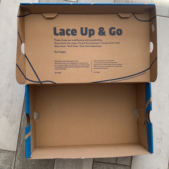 Brooks Shoe Storage Cardboard Box Blue - Picture 5 of 5